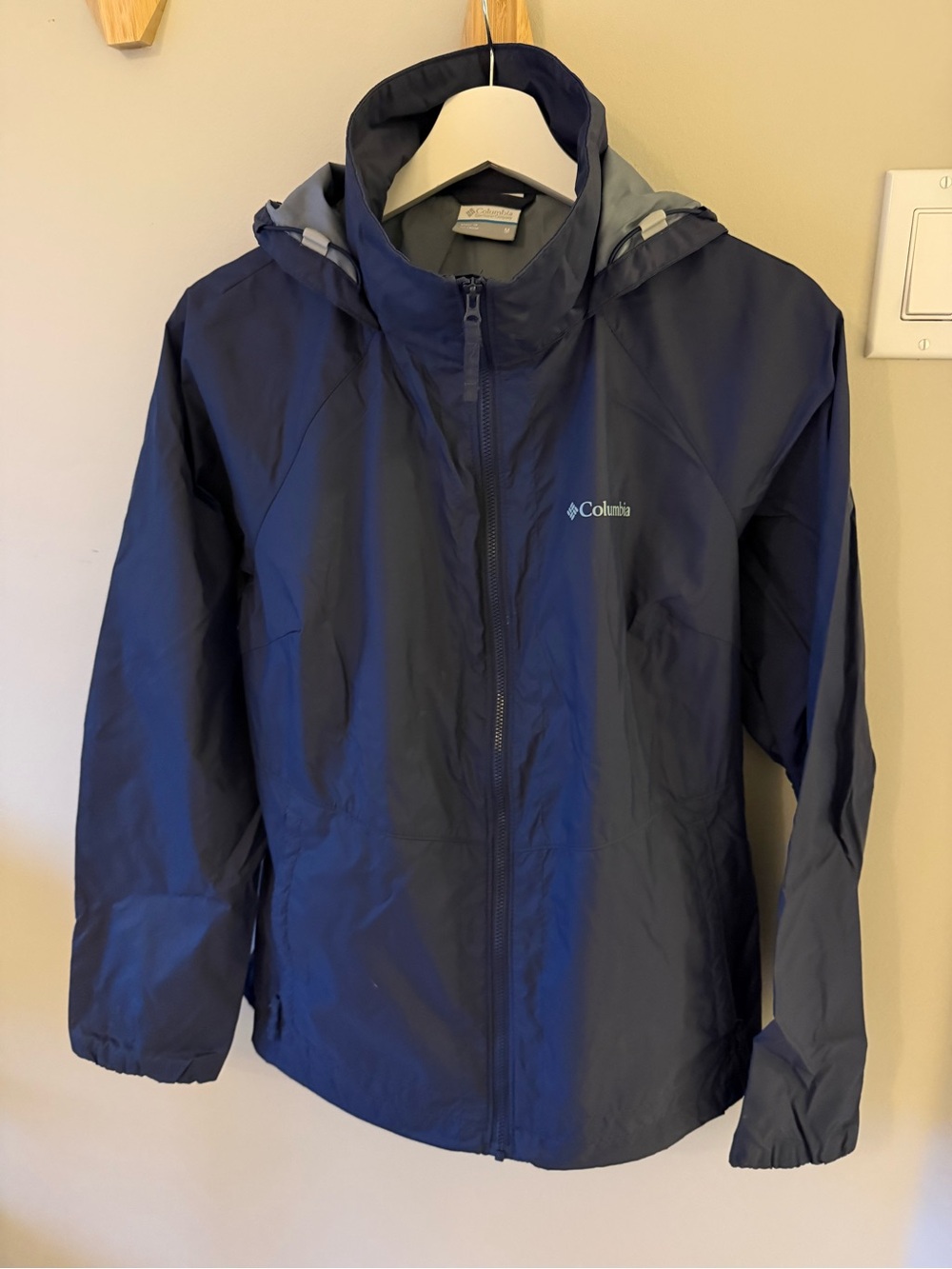Columbia Navy Hooded Rain Jacket